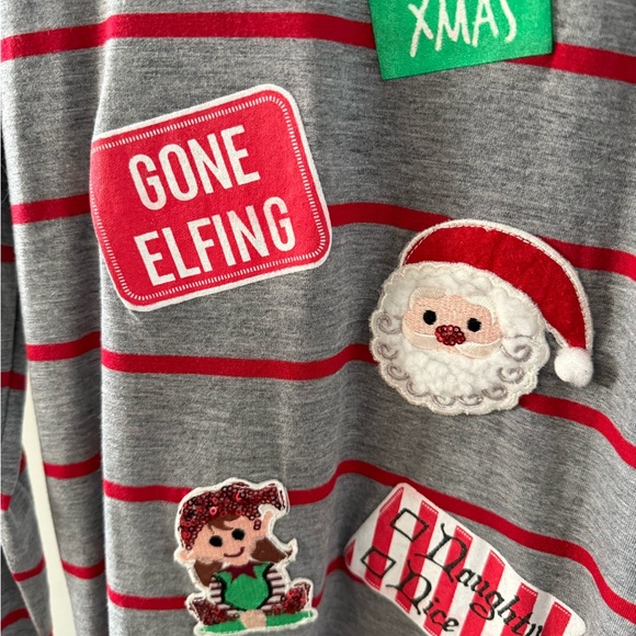 NWT Altar’d State Applique Christmas Blouse Shirt Patches Cute Long Sleeve Sz M - Picture 5 of 8